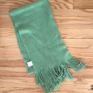 Green scarf